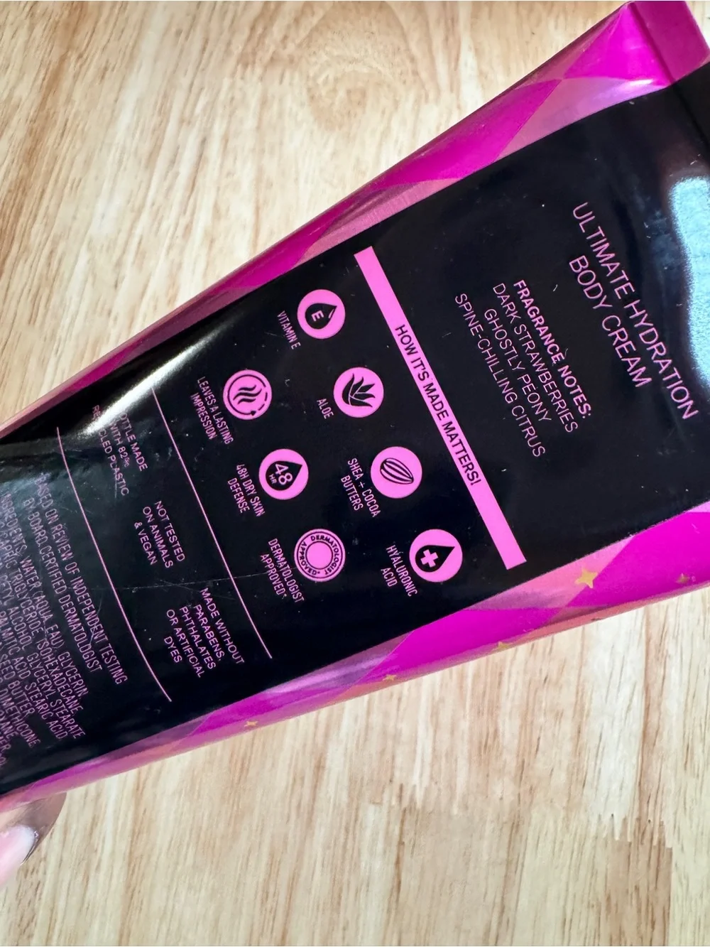 Bath & Body Works Chill Friend Ultra Shea Body Cream - Magenta and Black